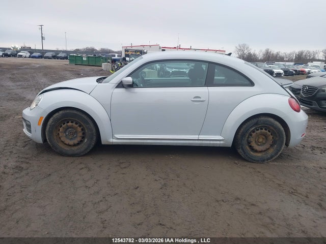 3VWJ17AT5HM616740 Volkswagen Beetle Se/sel
