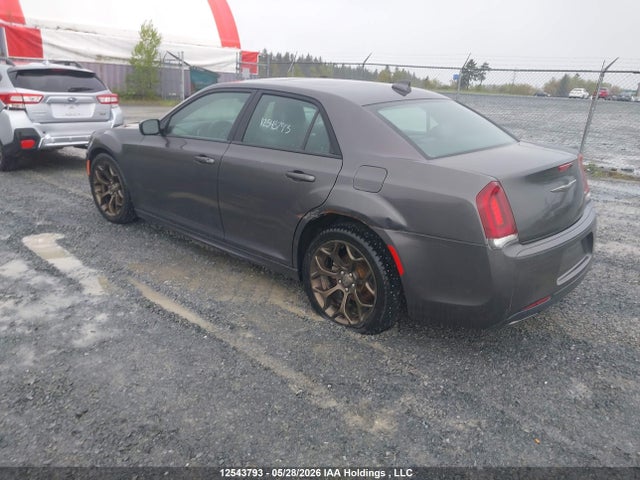 Chrysler 300 S 2018 2C3CCABG3JH315252 Image 3