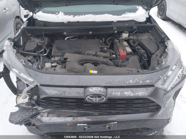 2T3B1RFV7MW143767 Toyota RAV4 LE