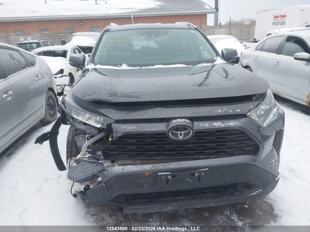 2T3B1RFV7MW143767 Toyota RAV4 LE