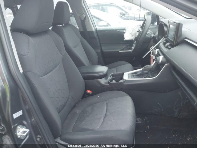 2T3B1RFV7MW143767 Toyota RAV4 LE