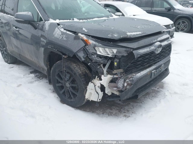 2T3B1RFV7MW143767 Toyota RAV4 LE