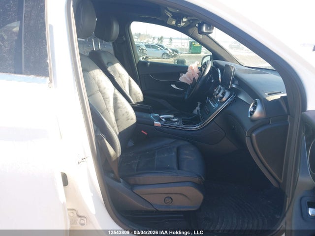 WDC0G4KB6JV027980 Mercedes-Benz Glc 300 4matic