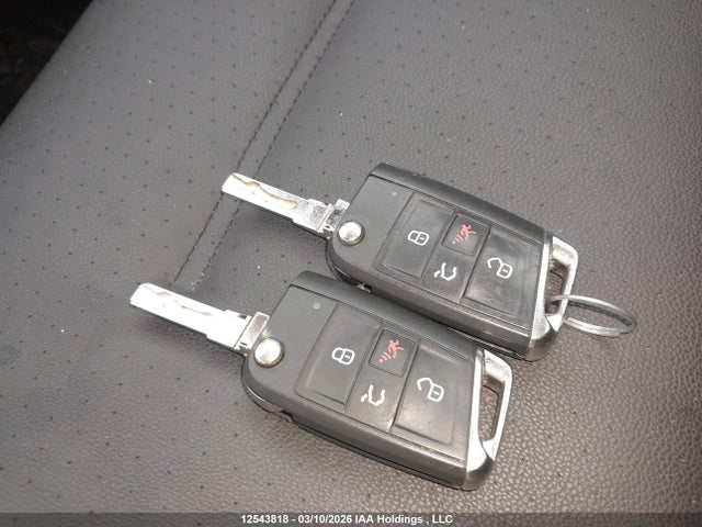 WVWPR7AU9HW954494 Volkswagen E-golf Sel Premium