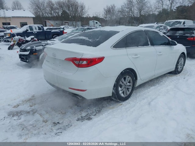 5NPE24AF9FH205323 Hyundai SONATA GL