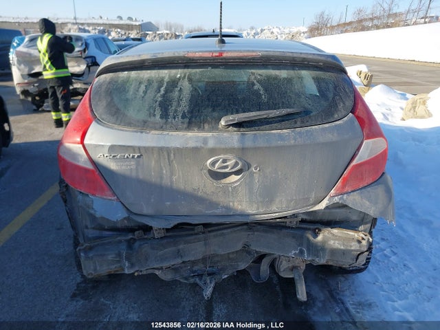 KMHCT5AE9HU370875 Hyundai ACCENT SE