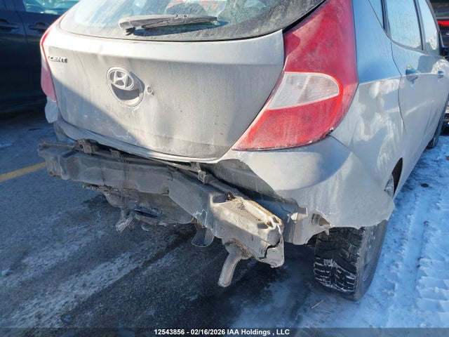 KMHCT5AE9HU370875 Hyundai ACCENT SE