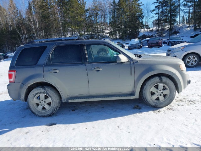 2009 Ford Escape Limited მანქანა იყიდება აუქციონზე, vin: 1FMCU94G49KC29372, აუქციონის ნომერი: 12543898