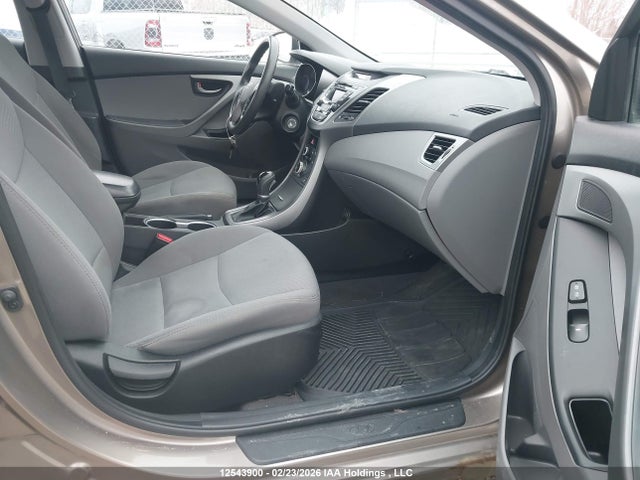 5NPDH4AE4EH497155 Hyundai ELANTRA GL