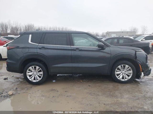 JA4J4UA88SZ626537 Mitsubishi Outlander Es