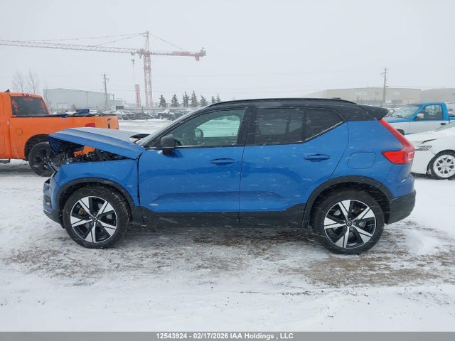 YV4ED3UR7M2543857 Volvo Xc40 Recharge Pure Electric P8 Eawd