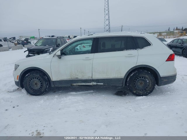 3VV4B7AX5JM201909 Volkswagen Tiguan Highline