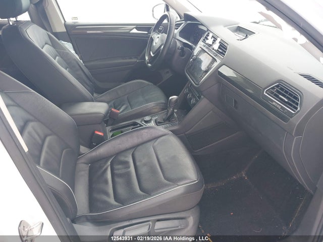3VV4B7AX5JM201909 Volkswagen Tiguan Highline