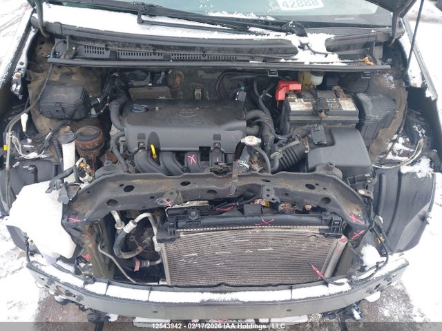 VNKKTUD31JA099944 Toyota YARIS LE