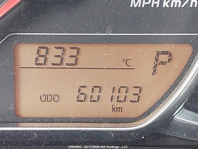 VNKKTUD31JA099944 Toyota YARIS LE