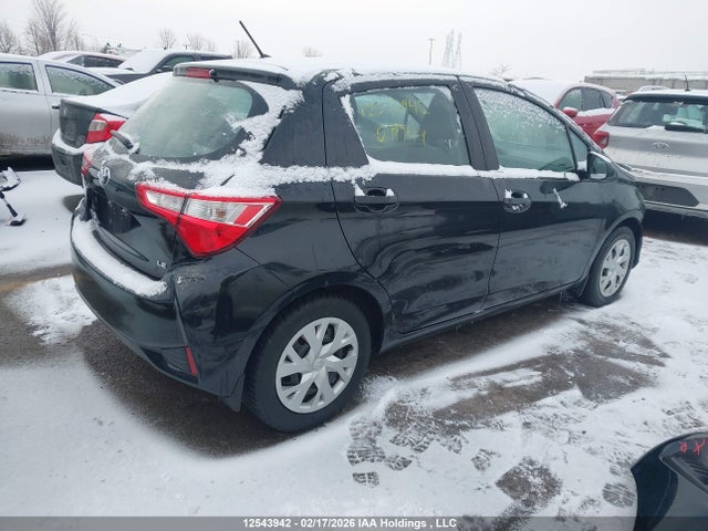 VNKKTUD31JA099944 Toyota YARIS LE