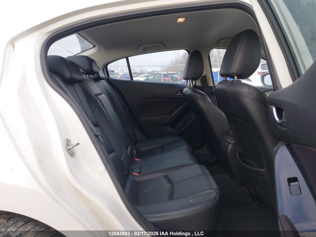 JM1BN1T70H1152598 Mazda Mazda3 Se