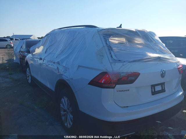 12543962 :رقم المزاد ، 3VV0B7AX9JM195479 vin ، 2018 Volkswagen Tiguan Trendline مزاد بيع