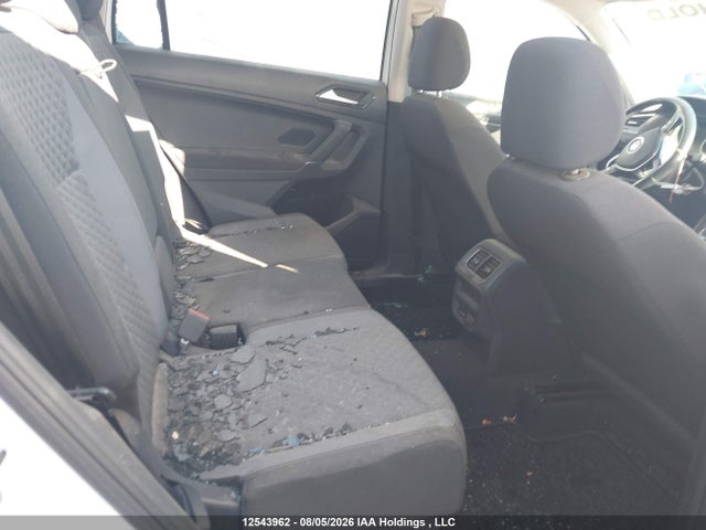 12543962 :رقم المزاد ، 3VV0B7AX9JM195479 vin ، 2018 Volkswagen Tiguan Trendline مزاد بيع