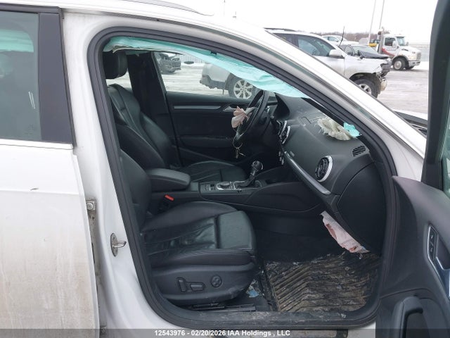 12543976 :رقم المزاد ، WAUTPBFF2GA074053 vin ، 2016 Audi A3 E-tron مزاد بيع