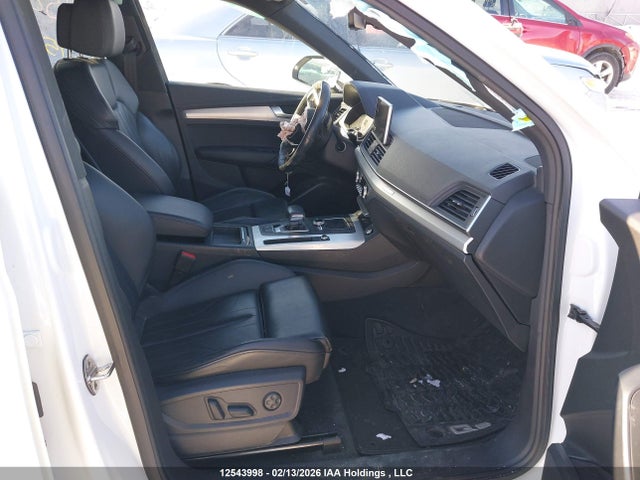 WA1ENAFY9J2115464 Audi Q5 2.0t Progressiv