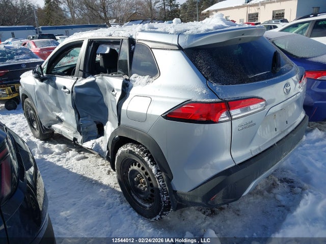Toyota Corolla Cross 2022 7MUCAABG6NV007605 Image 3