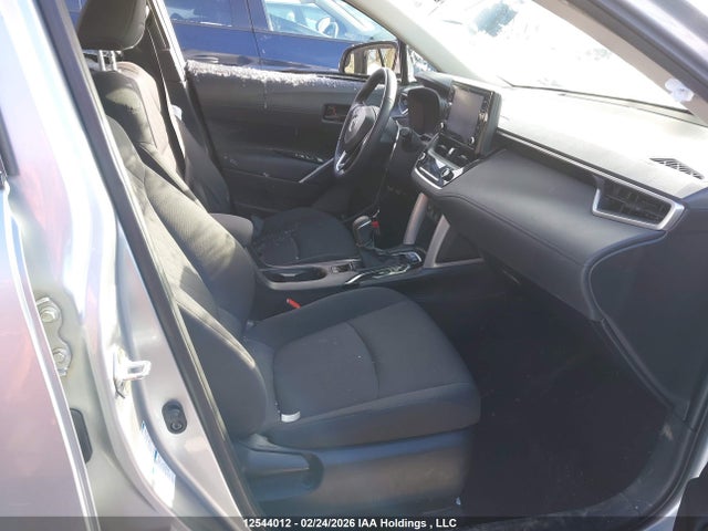 Toyota Corolla Cross 2022 7MUCAABG6NV007605 Image 5
