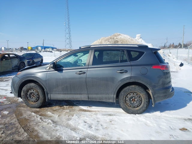 Продажа на аукционе авто 2018 Toyota Rav4 Adventure/xle, vin: 2T3RFREV7JW780347, номер лота: 12544023