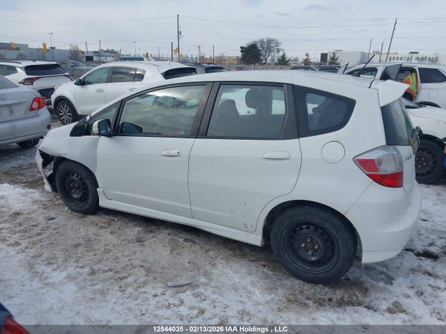 Продажа на аукционе авто 2013 Honda Fit Sport, vin: LUCGE8H74D3001314, номер лота: 12544035