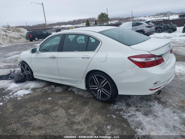 1HGCR2F58GA806644 Honda Accord