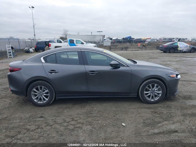 JM1BPACM9S1793658 Mazda 3 Preferred
