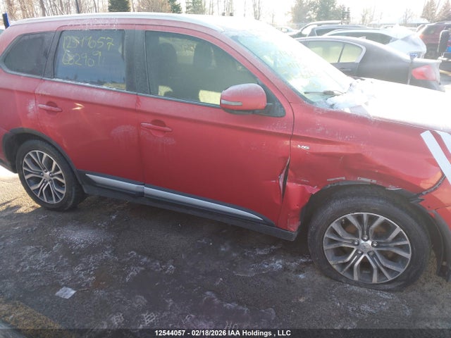 JA4JZ3AX6GZ602909 Mitsubishi Outlander Se