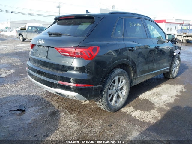 WA1AUCF36R1155021 Audi Q3