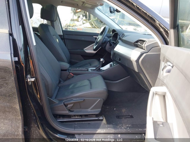 WA1AUCF36R1155021 Audi Q3