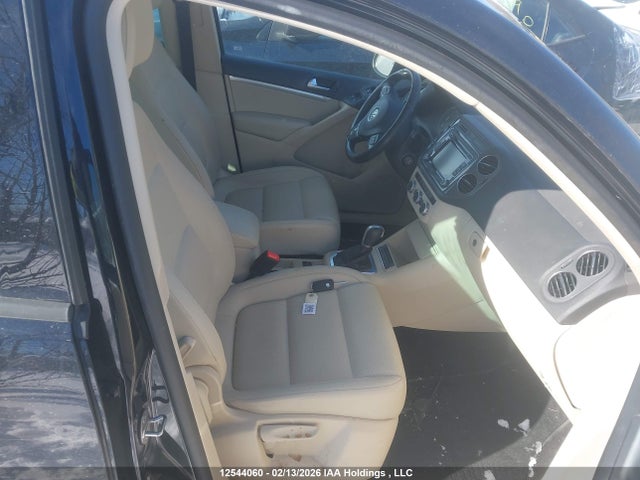 WVGJV7AX7FW102259 Volkswagen Tiguan Comfortline/highline/special Edition/trendline