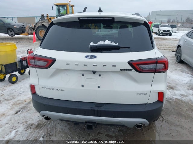 1FMCU9JA6PUA21222 Ford Escape Platinum