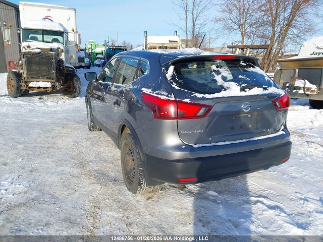 JN1BJ1CP8KW214662 Nissan Qashqai S 4dr2wd