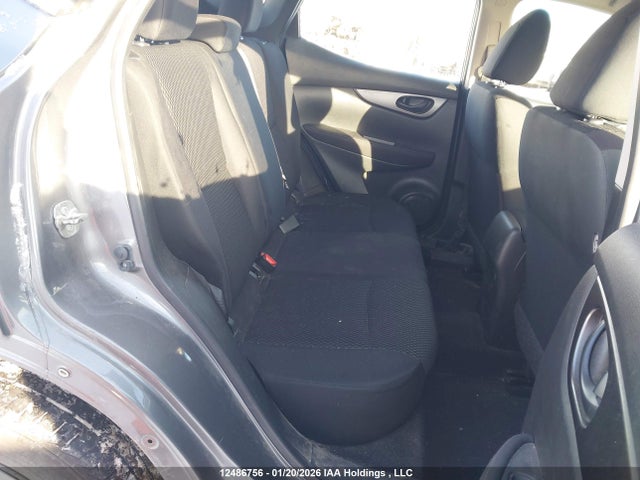 JN1BJ1CP8KW214662 Nissan Qashqai S 4dr2wd