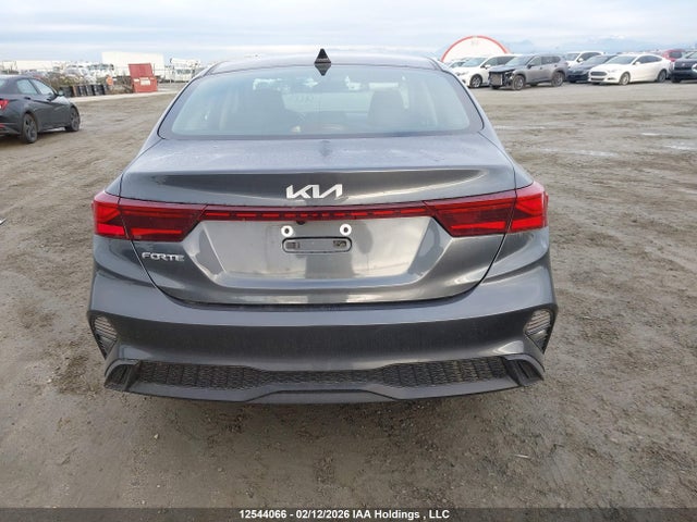 3KPF24AD9PE708830 KIA Forte Lx/lxs