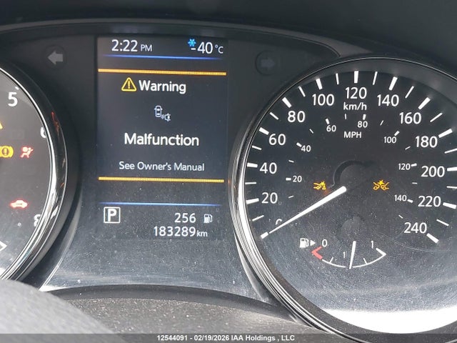 JN1BJ1CR8KW331577 Nissan Qashqai S/sl/sv