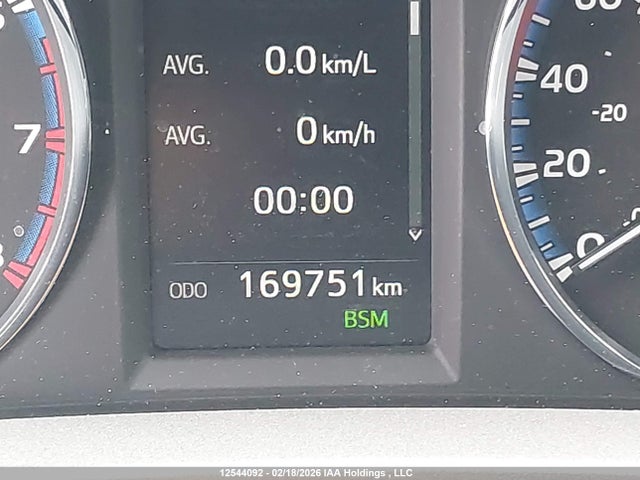 12544092 :رقم المزاد ، 2T3RFREV6JW732273 vin ، 2018 Toyota Rav4 Xle مزاد بيع