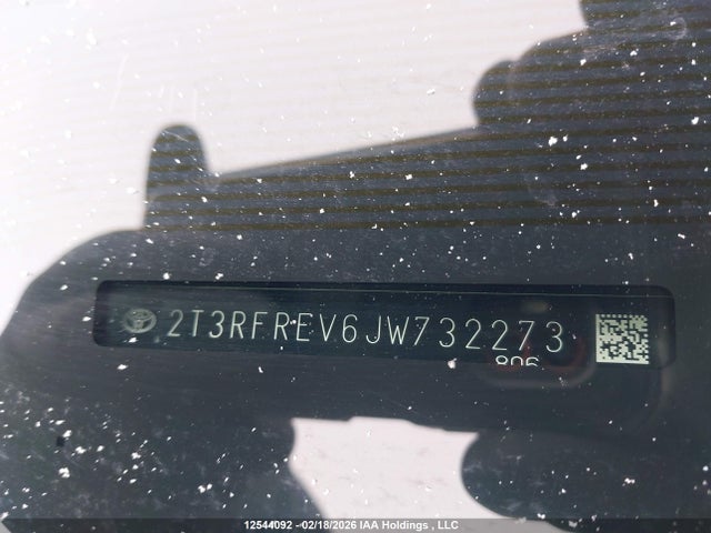 12544092 :رقم المزاد ، 2T3RFREV6JW732273 vin ، 2018 Toyota Rav4 Xle مزاد بيع
