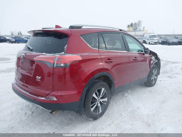 12544092 :رقم المزاد ، 2T3RFREV6JW732273 vin ، 2018 Toyota Rav4 Xle مزاد بيع