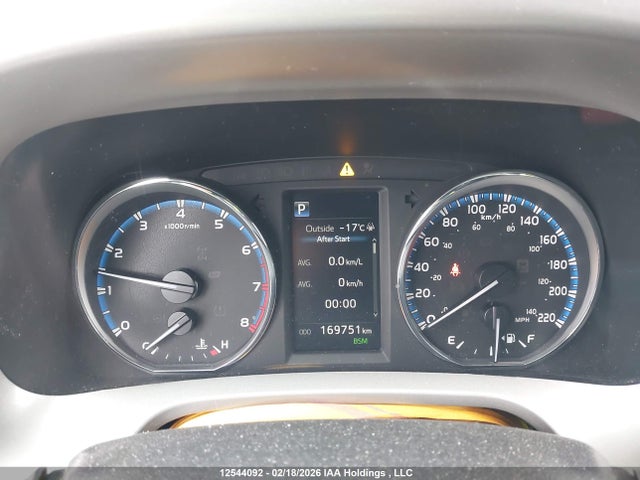 12544092 :رقم المزاد ، 2T3RFREV6JW732273 vin ، 2018 Toyota Rav4 Xle مزاد بيع