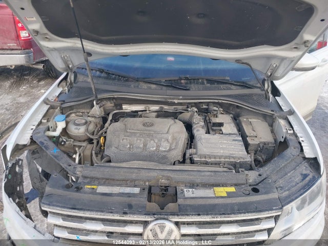 3VV2B7AX9JM017998 Volkswagen Tiguan Comfortline