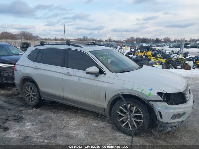 3VV2B7AX9JM017998 Volkswagen Tiguan Comfortline