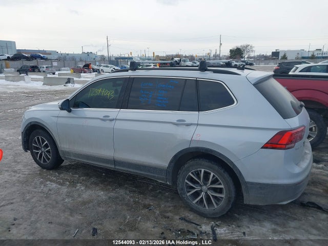 3VV2B7AX9JM017998 Volkswagen Tiguan Comfortline