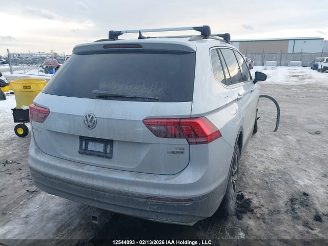 3VV2B7AX9JM017998 Volkswagen Tiguan Comfortline