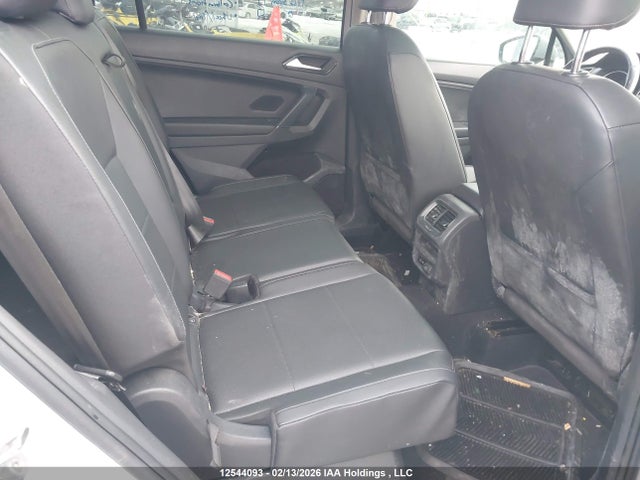 3VV2B7AX9JM017998 Volkswagen Tiguan Comfortline