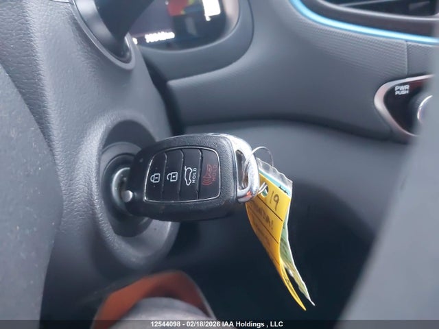 KMHC75LCXKU166075 Hyundai Ioniq Hybrid Essential